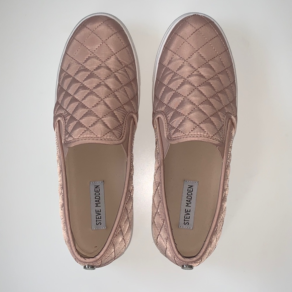 Steve Madden Ecntrcqt Slip On Sneaker - Size 11M